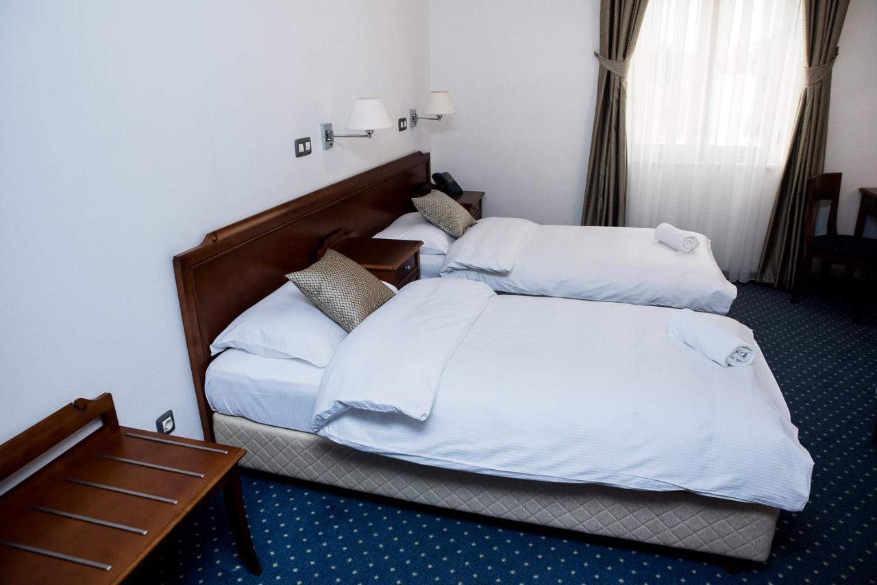 Hotel Hum Ljubuški エクステリア 写真