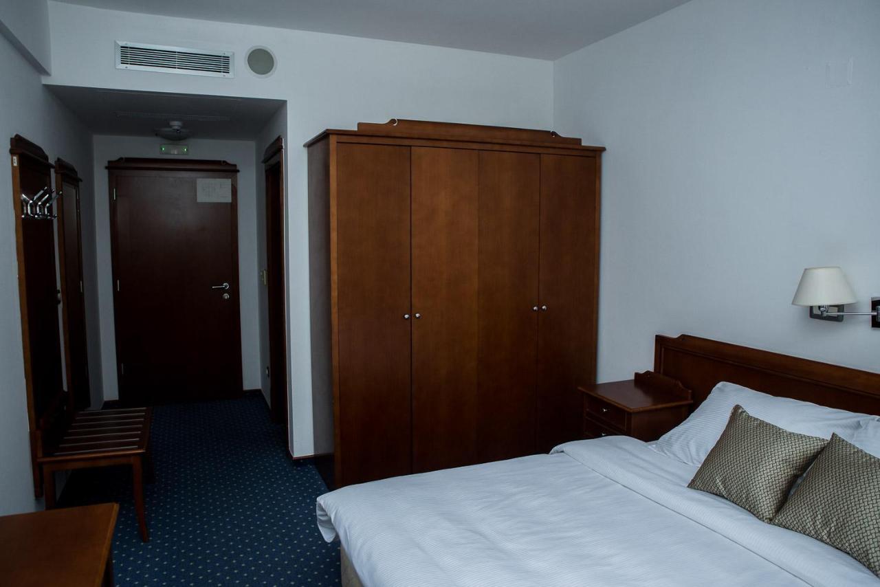 Hotel Hum Ljubuški エクステリア 写真
