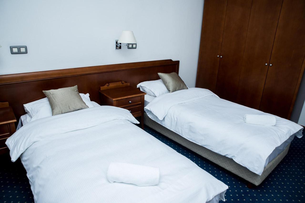 Hotel Hum Ljubuški エクステリア 写真