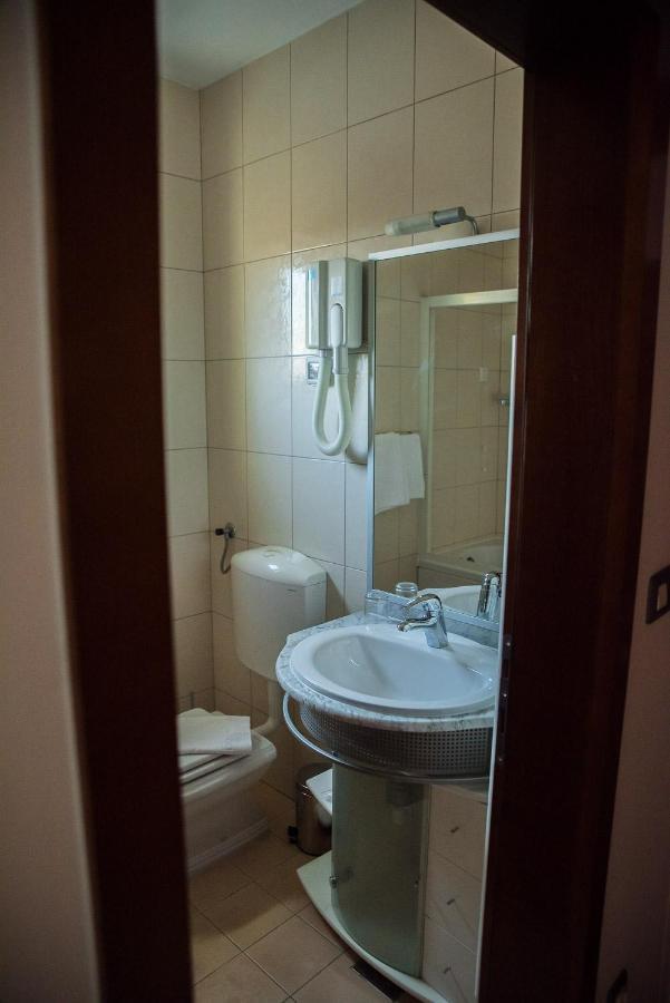 Hotel Hum Ljubuški エクステリア 写真