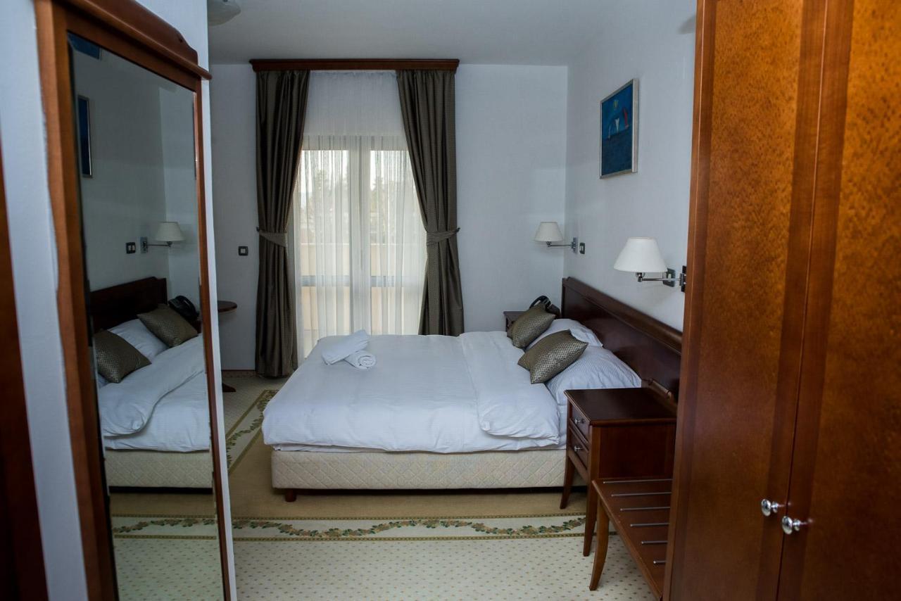 Hotel Hum Ljubuški エクステリア 写真