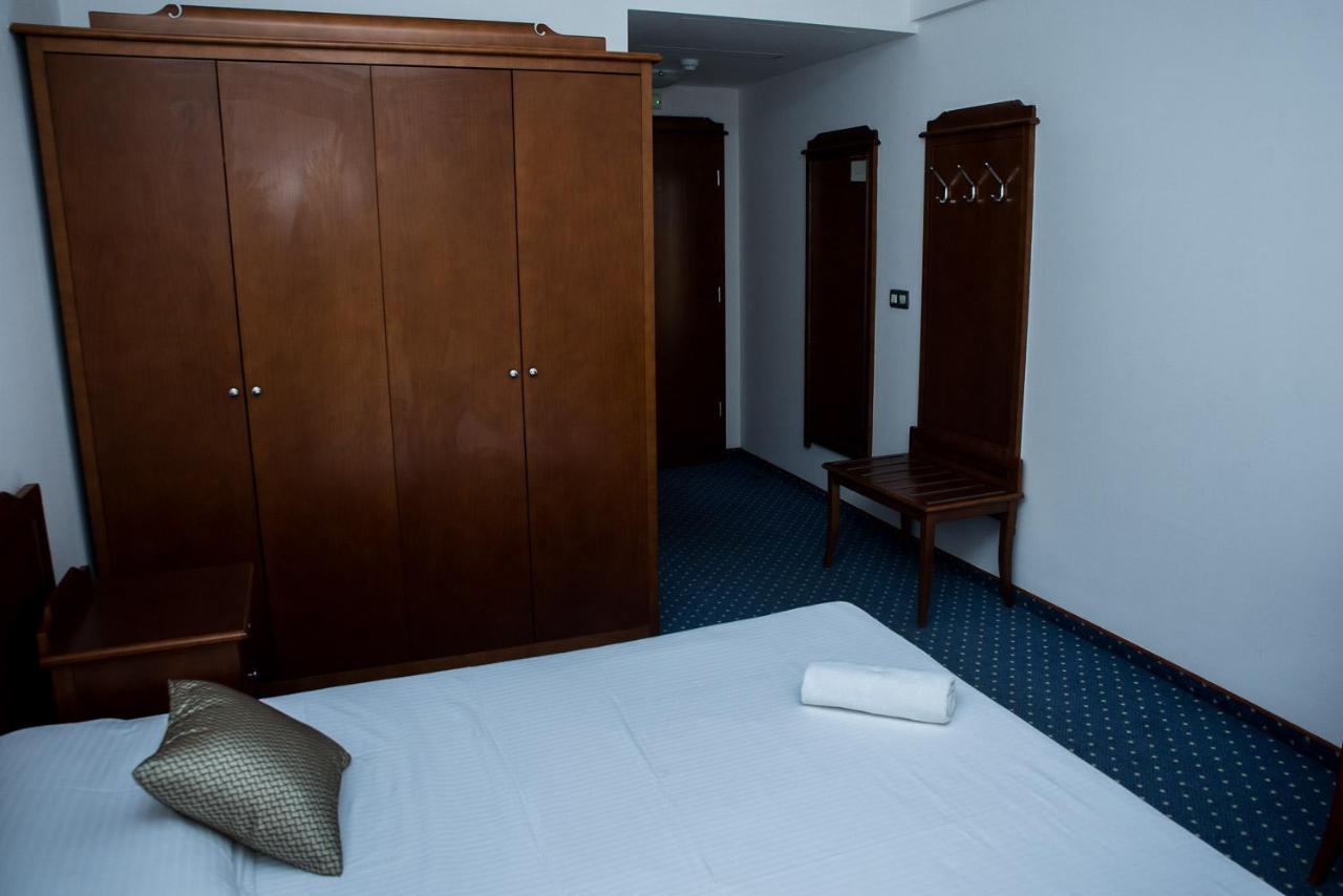 Hotel Hum Ljubuški エクステリア 写真